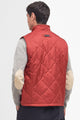 Barbour Gilet Finn Mens in Dark Red MGI0055RE51 back