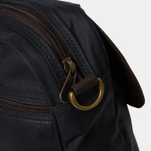 Barbour Briefcase Wax Leather - Navy - UBA0004NY91 - Zip Detail